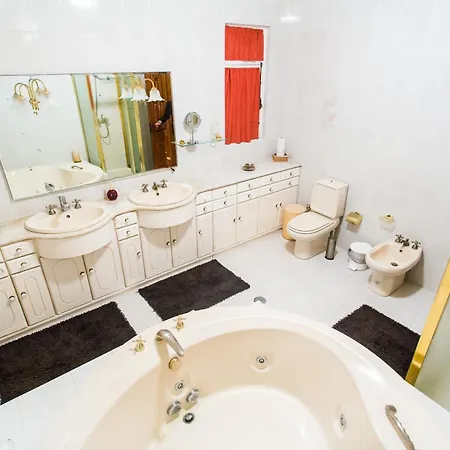 ゲストハウス Casa Barao Laranjeiras 3*